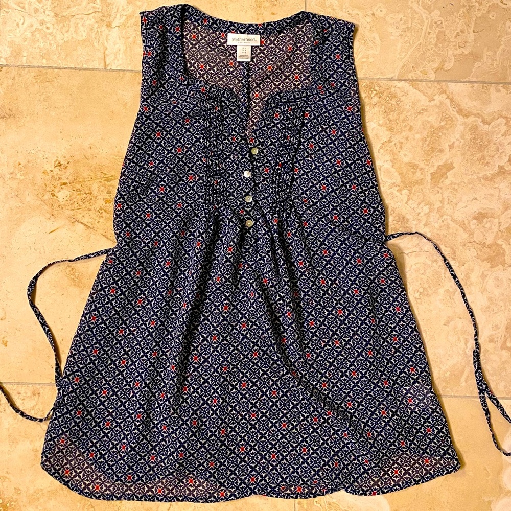 Red white & blue maternity sleeveless blouse
